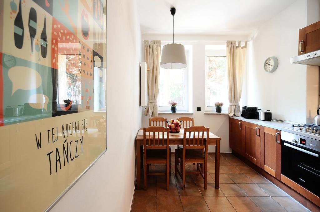 A Place Like Home Apartamenty Wiewiorcza Гданск Екстериор снимка