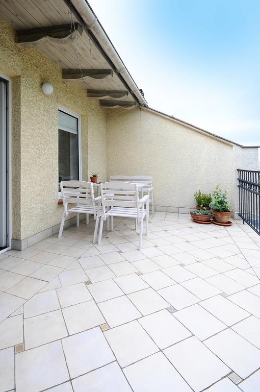 A Place Like Home Apartamenty Wiewiorcza Гданск Екстериор снимка